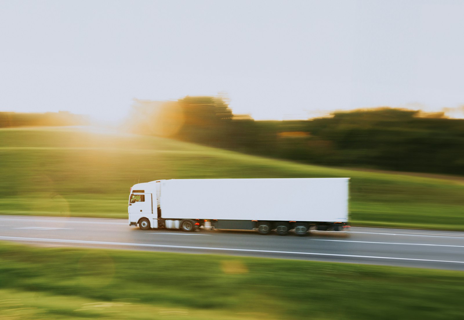 Broker vs. Carrier: Why It Matters Who Shows Up