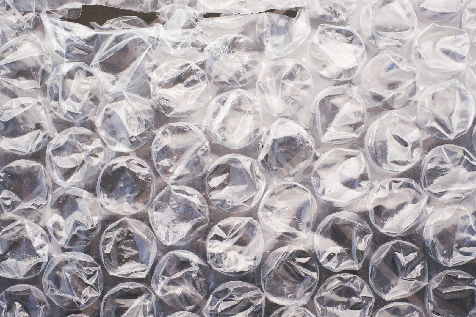 How to Pack Fragile Items for a Long-Distance Move